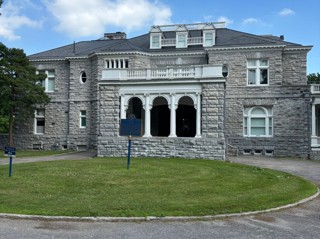 Fulford Place-布罗克维尔必去景点