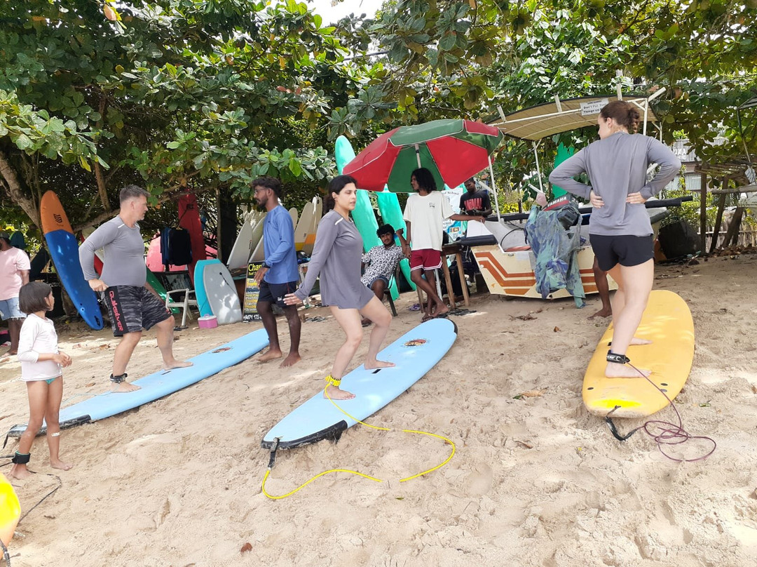 Hiriketiya Love Hiri Surf School-迪克韦勒必去景点