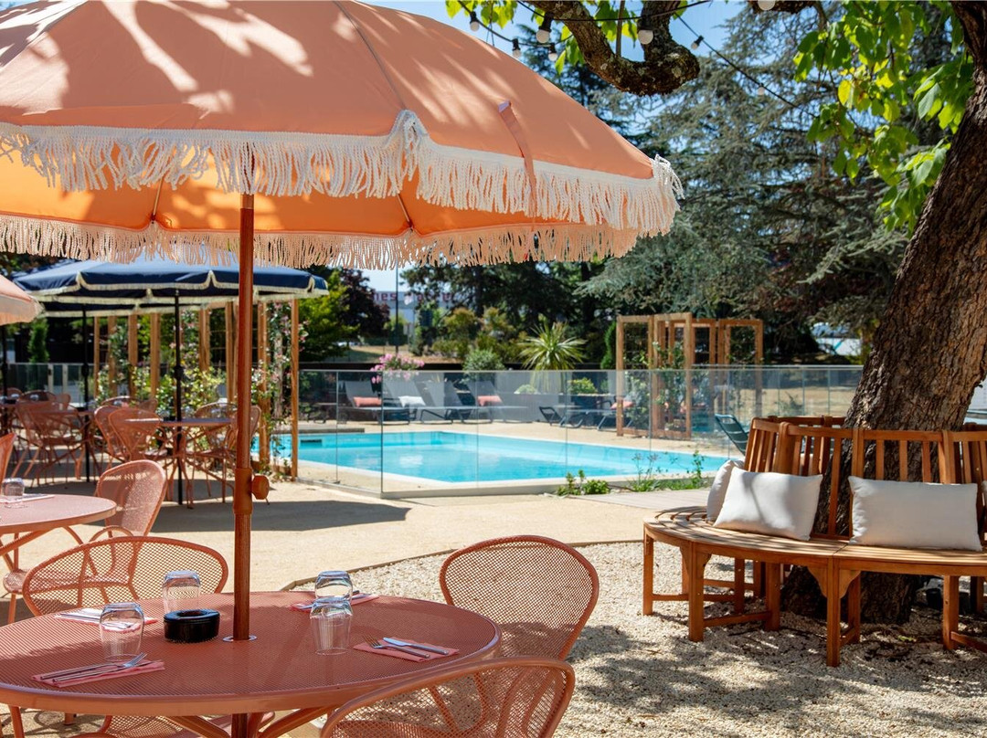 Saint-Galmier酒店住宿-Best Western Saint-Etienne Porte du Forez Restaurant by Georgette
