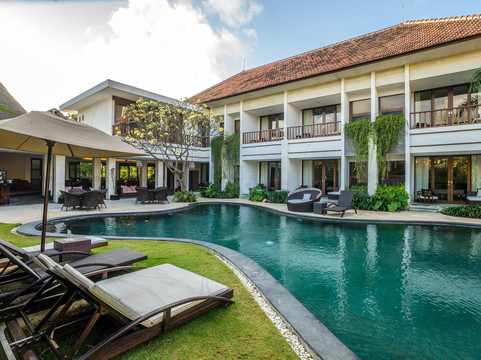 巴厘岛戴安娜别墅酒店主图