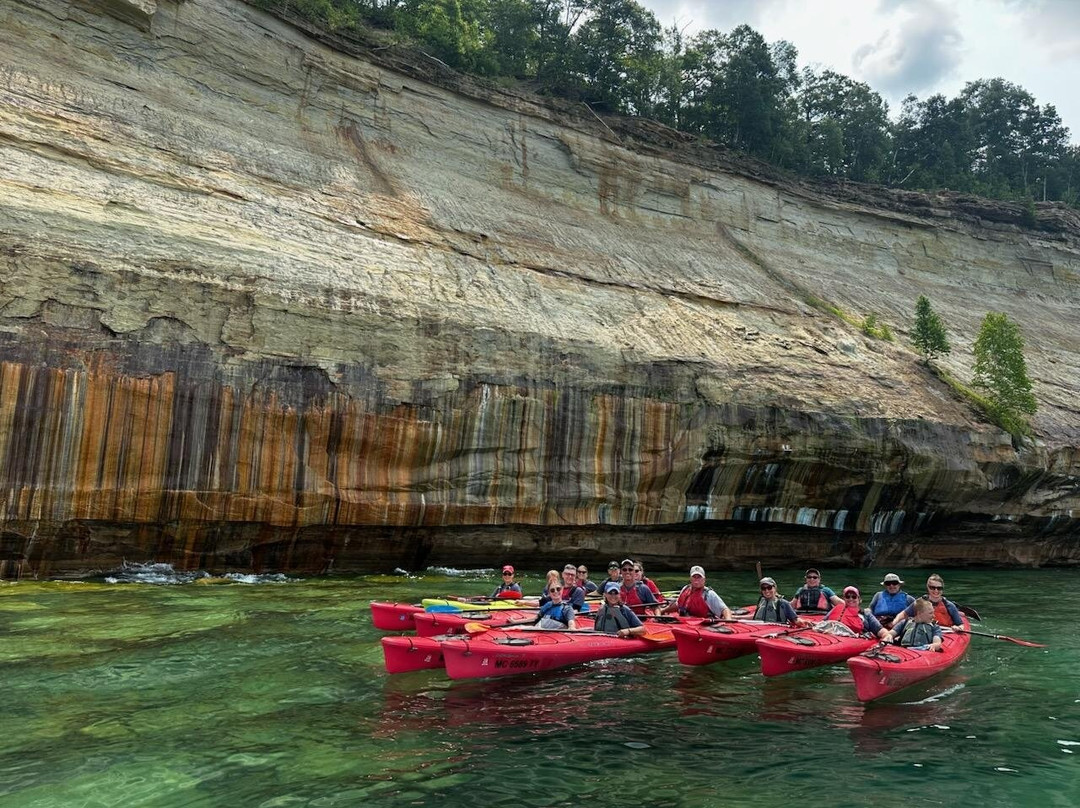 Yooper Yachts Kayak Tours and shuttle services-缪尼辛必去景点