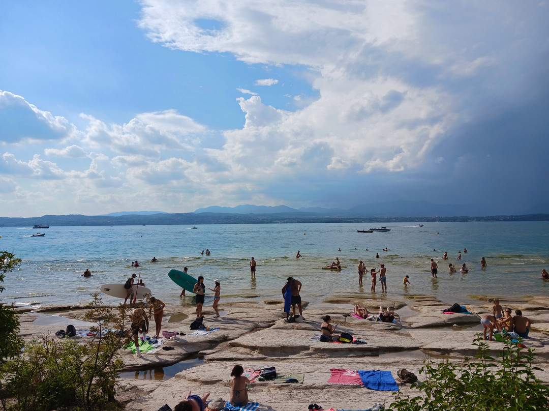 Jamaica Beach-锡尔苗内必去景点
