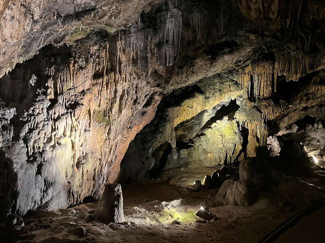 Grottes d'Osselle-Roset-Fluans必去景点