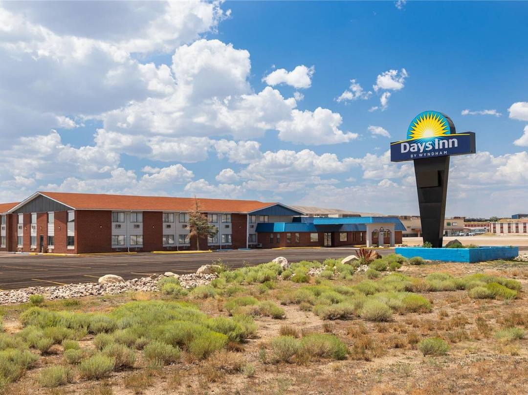 Days Inn by Wyndham Rawlins
