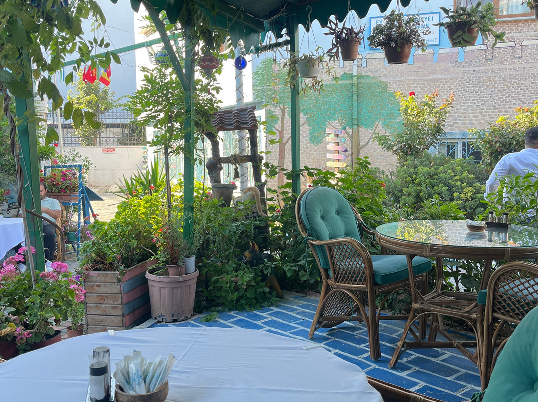 Işıl Garden Cafe Restaurant & Turkish Cuisine