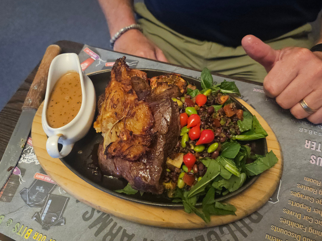 Buccleuch Arms Hotel主图