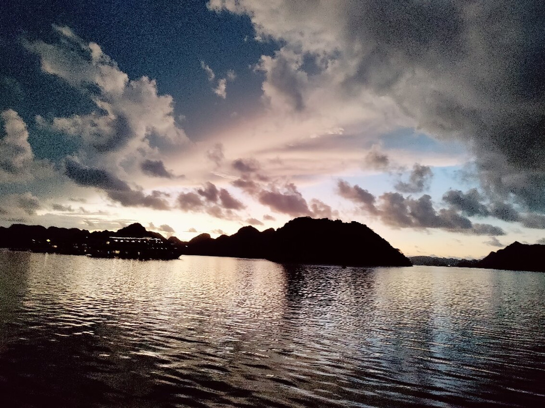 Halong Bay Tours-河内必去景点