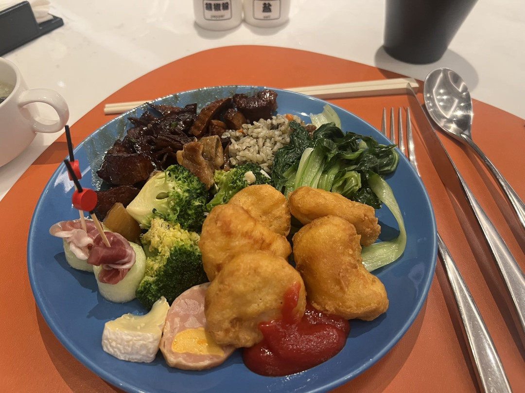 平湖卓越铂尔曼酒店主图