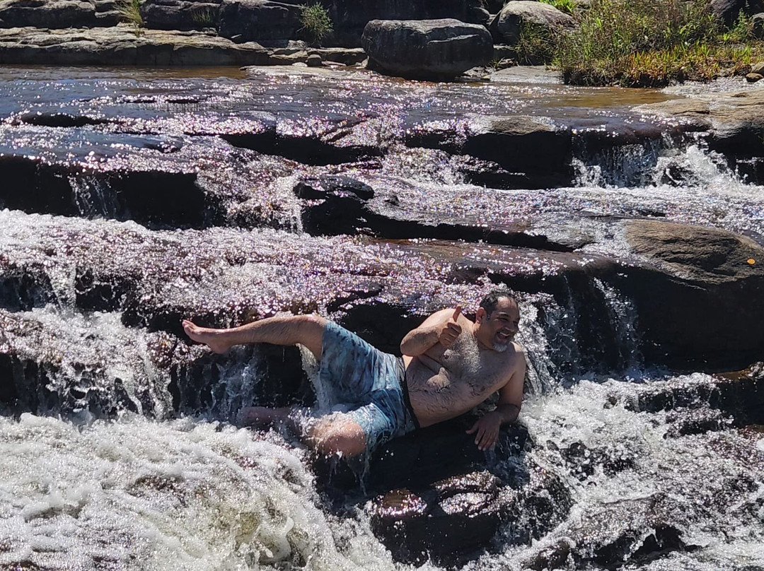 Waterfall Bluff-Rhole必去景点