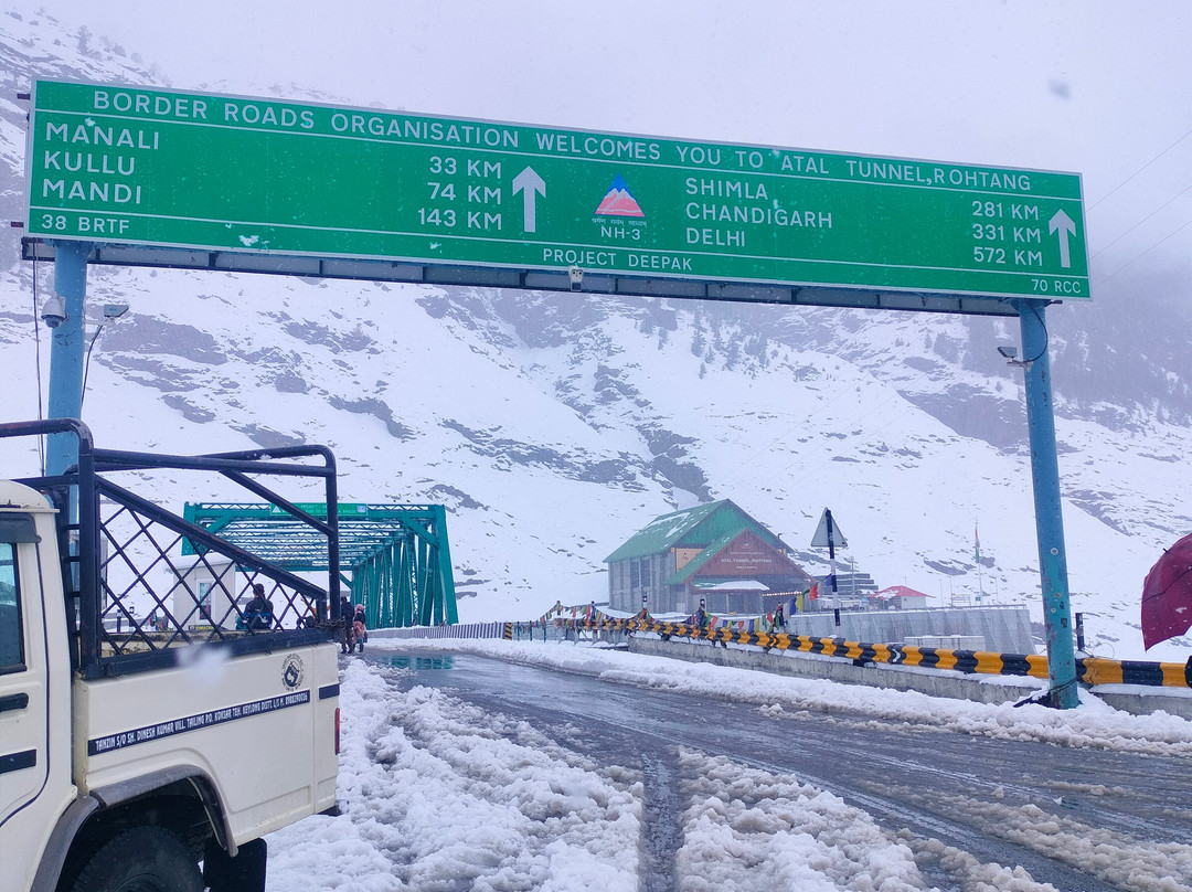 My Himachal Travel - MHT CABS-昌迪加必去景点