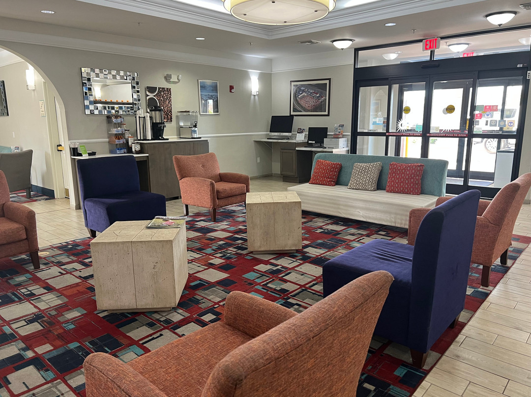 La Quinta Inn & Suites by Wyndham Gallup主图