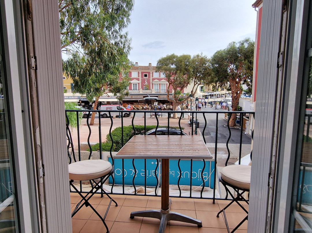 Le Suffren Hôtel主图