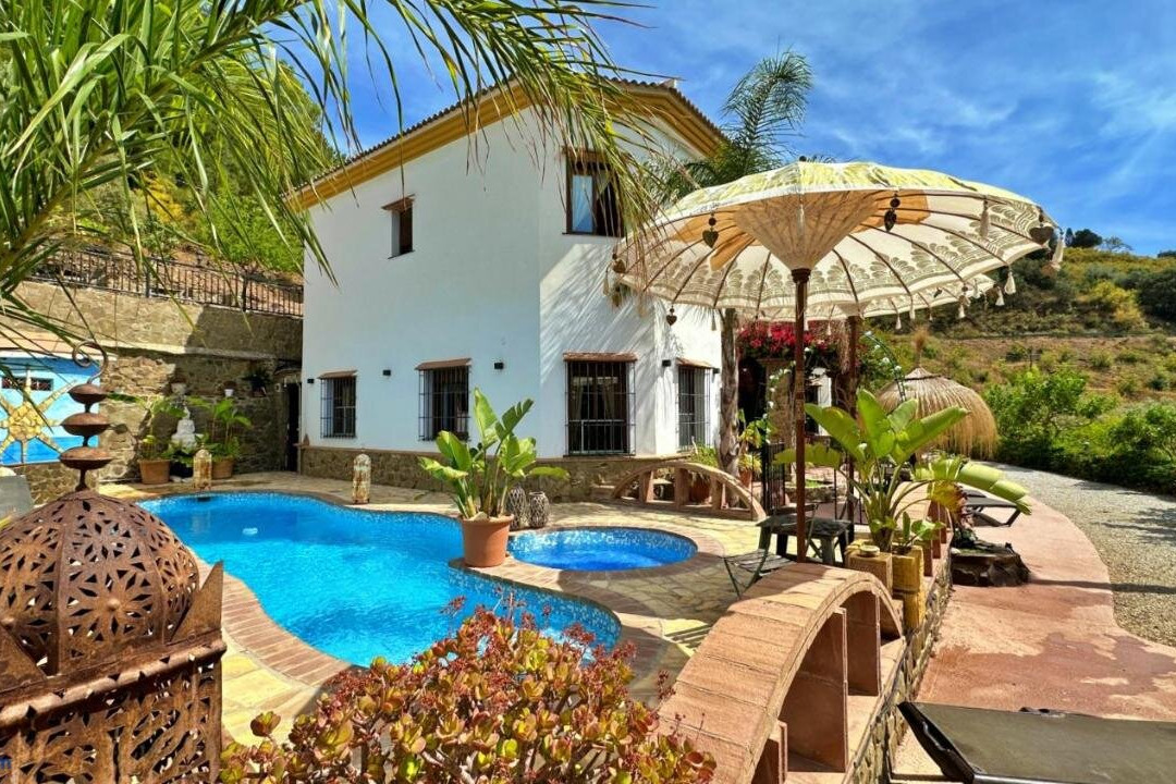 Villa Malaga Con Jacuzzi Piscina Vallada Barbacoa by AndaraHolidays