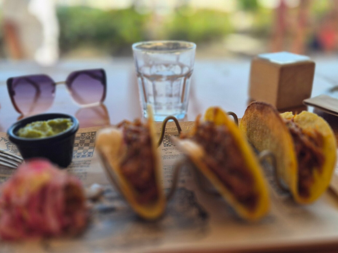 Maroa Beach Poke & More