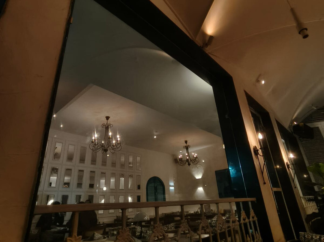 Status Club & Resort主图