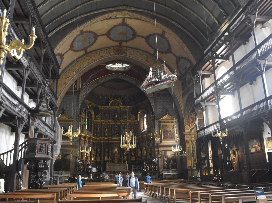 Eglise Saint-Jean-Baptiste-圣尚德路斯必去景点