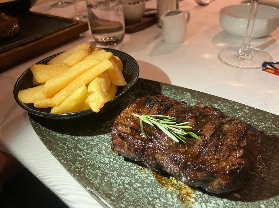 坎普斯湾餐馆和美食-The Hussar Grill Camps Bay