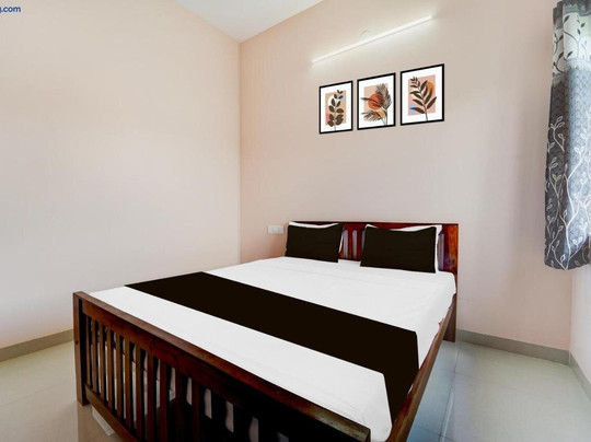 Hotel O Praneeth Residency