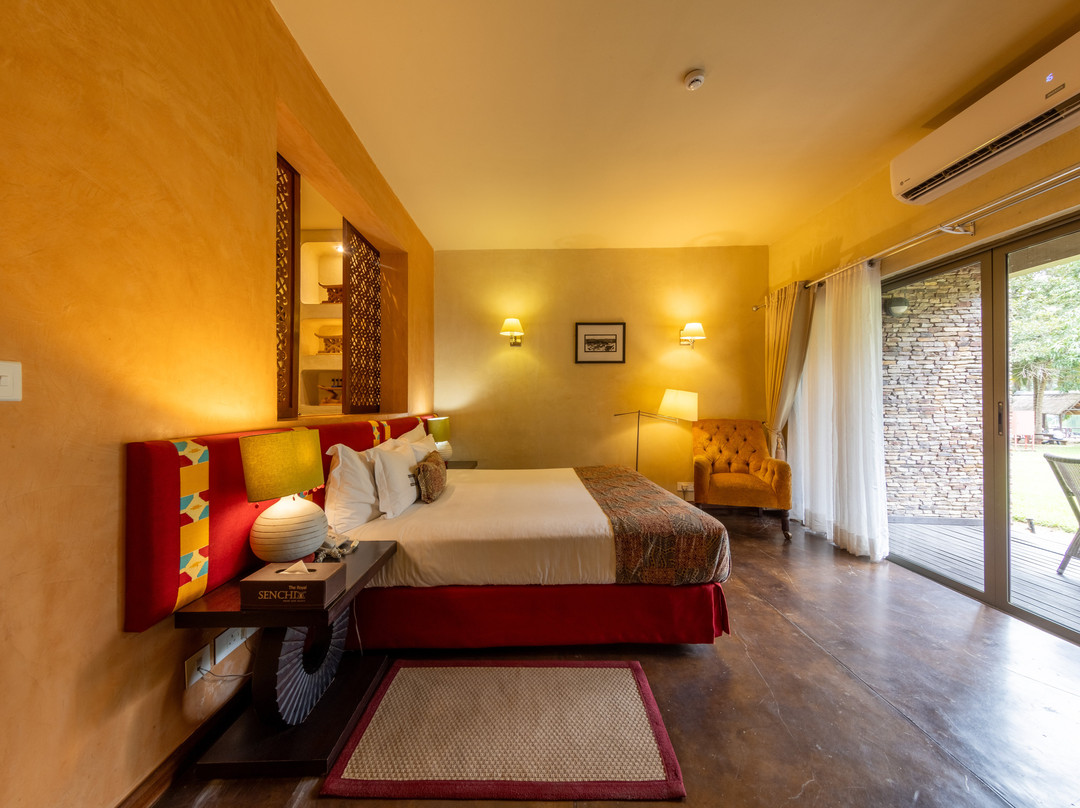 The Royal Senchi Hotel and Resort主图