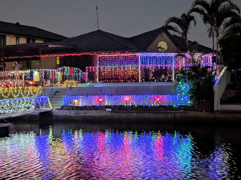 Beachcomber Charters-黄金海岸必去景点