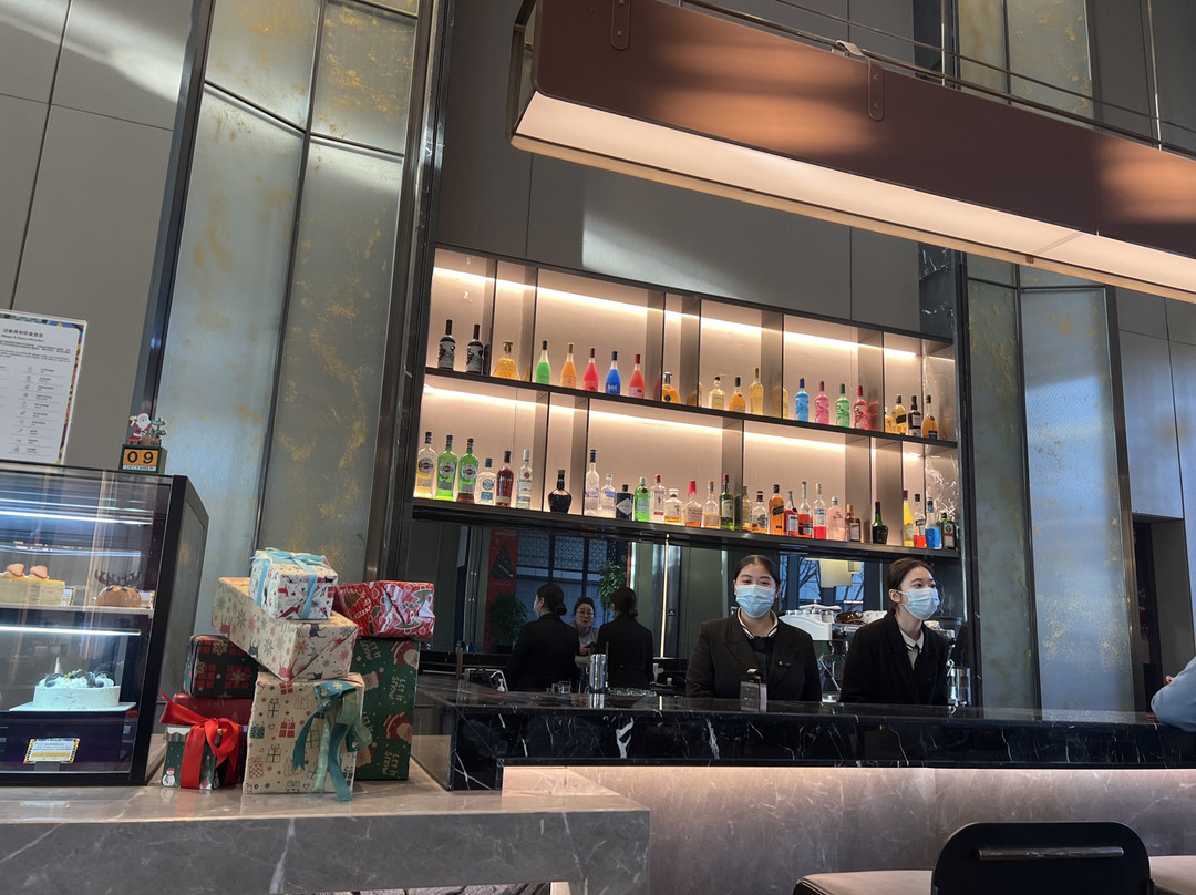 平湖卓越铂尔曼酒店主图