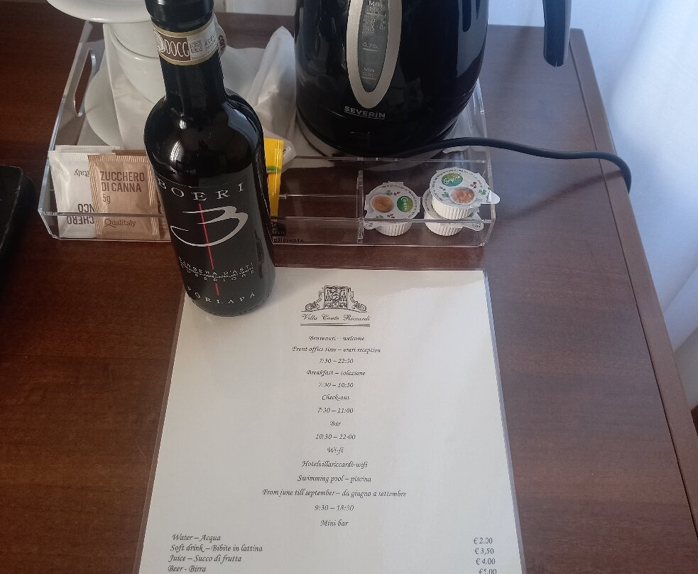 Hotel Villa Conte Riccardi主图