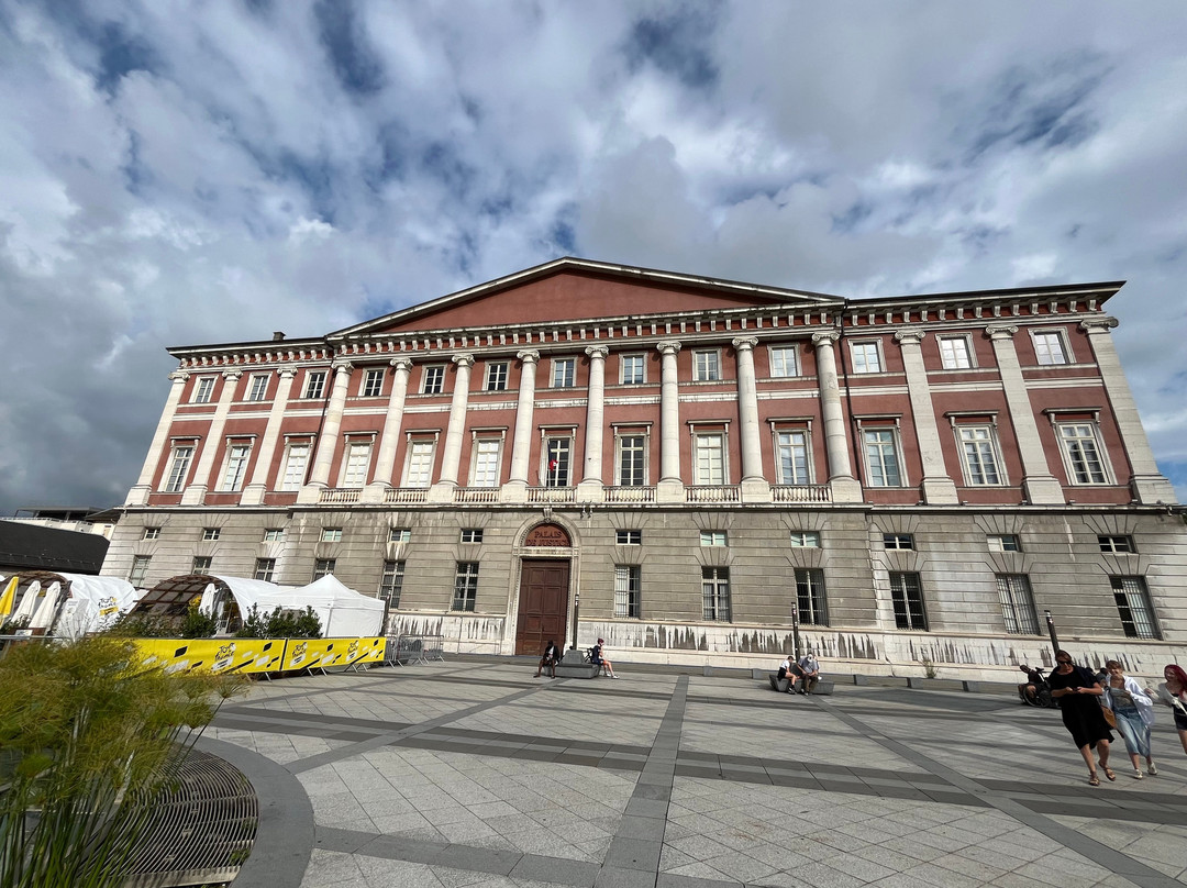 Palais de Justice-尚贝里必去景点