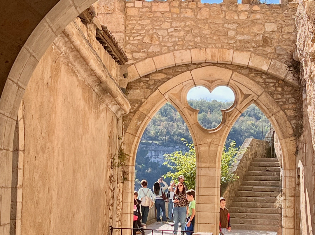 Cite Religieuse-罗卡马杜尔必去景点