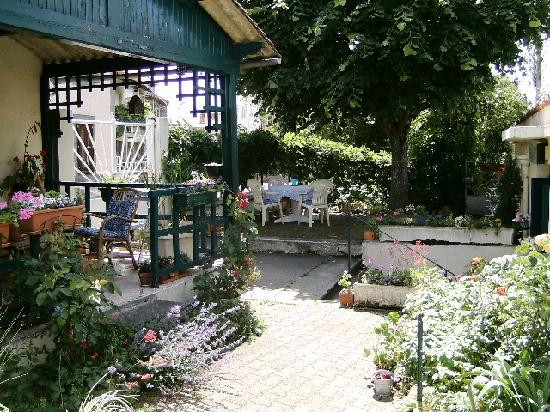 Combronde酒店住宿-B&B Chambres d'Hote Les Chenes