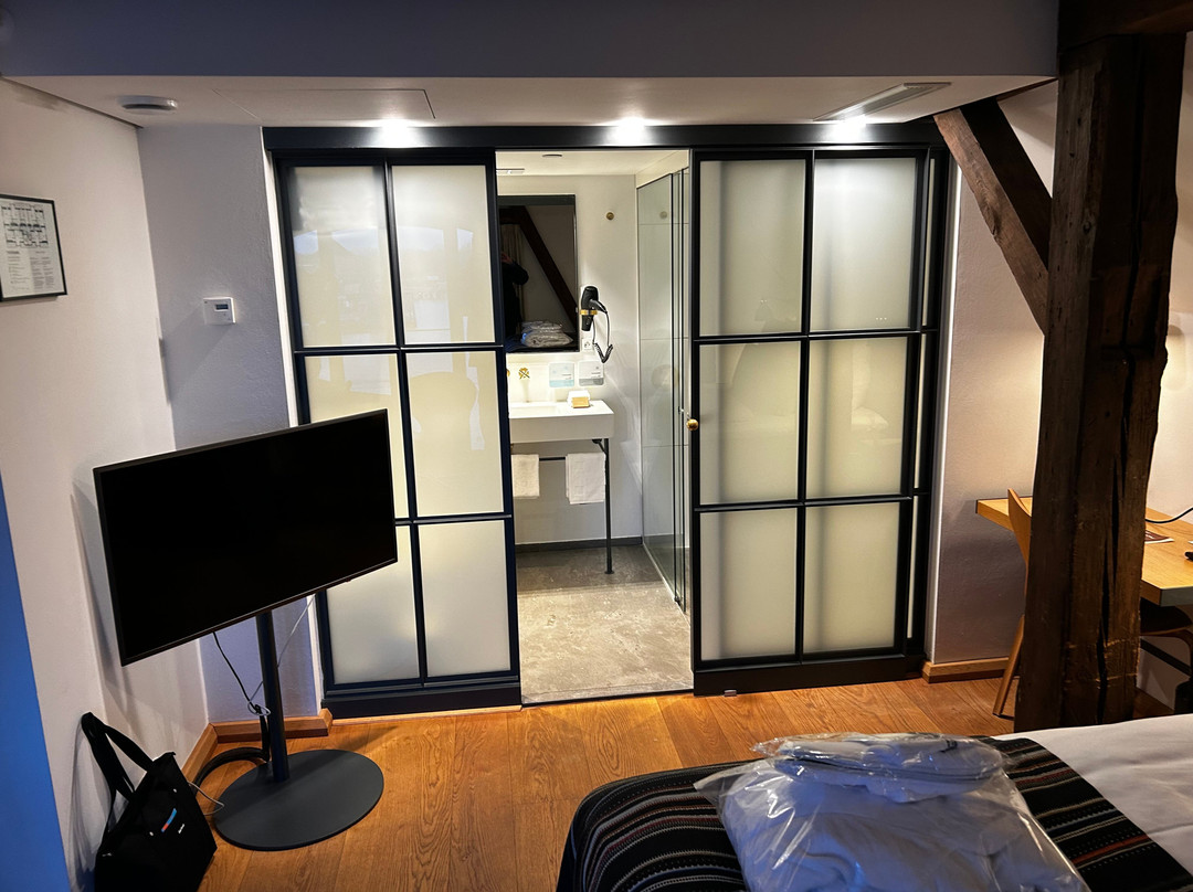 新港71号酒店主图