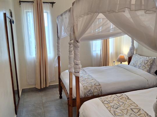 River Lumi Resort-Taveta主图