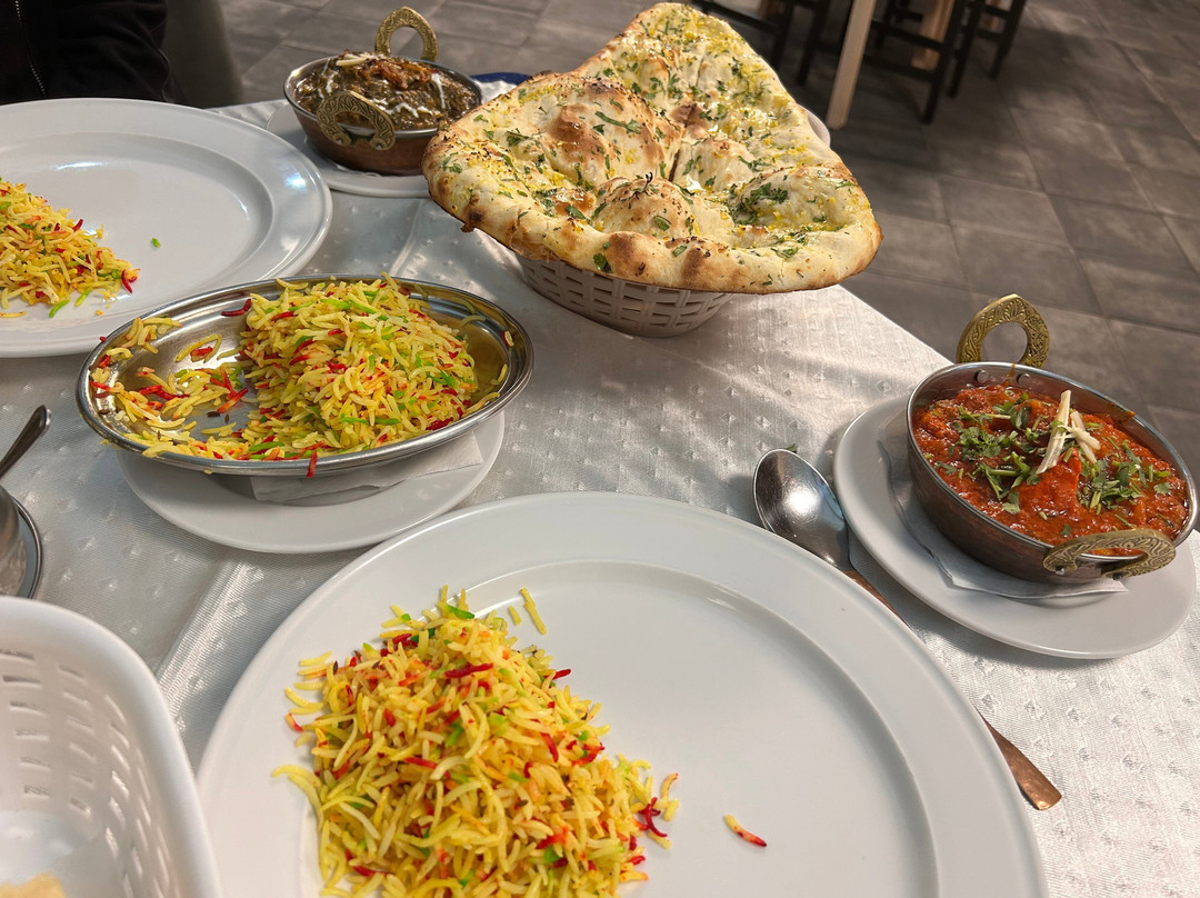 Everest Tandoori Indian and Nepali Cuisine