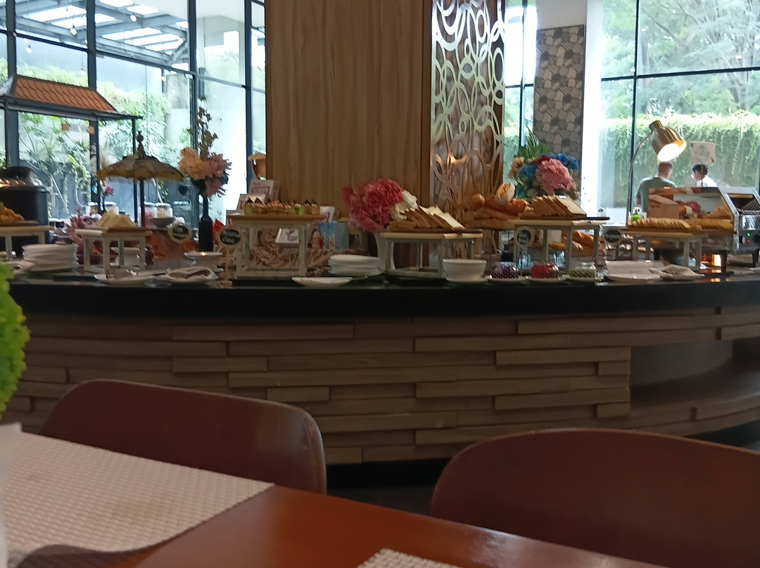 AYOLA LIPPO CIKARANG HOTEL主图