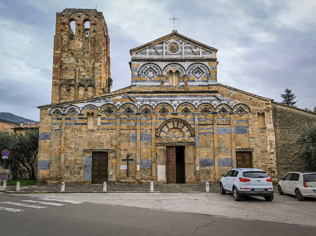 Pieve dei Santi Giovanni ed Ermolao-Calci必去景点