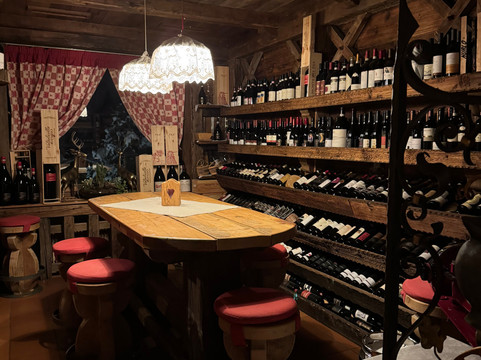 阿拉巴运动酒店主图