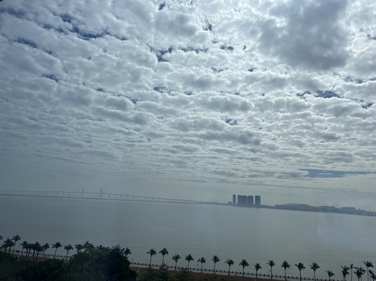 珠海海湾大酒店主图