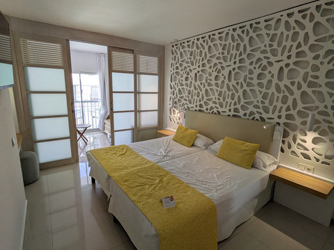 Sirenis Seaview Country Club主图