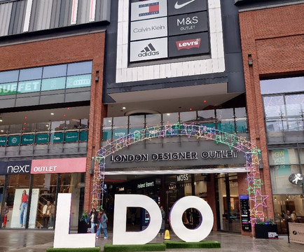 伦敦折扣购物村-温布利必去景点