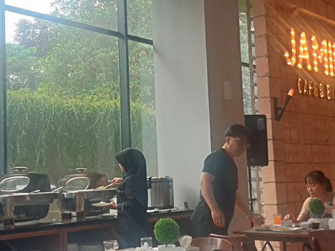 艾耀拉里普斯卡昂酒店主图