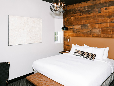 The Collegiate Hotel主图