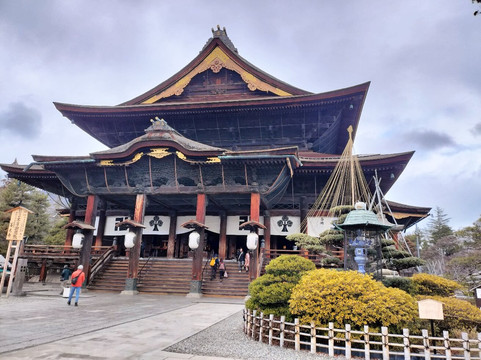 Zenko-ji Temple Hondo-长野县必去景点