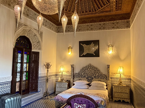 摩洛哥传统庭院玛雅套房及水疗酒店主图