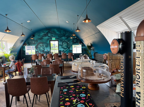 The Watch-Office Bar And Kitchen