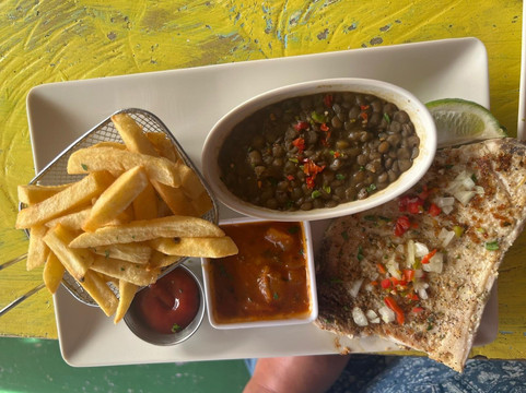 Hi-Rise Beach Bar-罗索必去景点