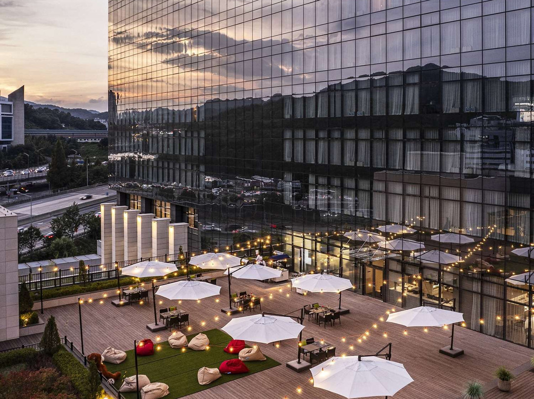 首尔板桥希尔顿逸林酒店主图