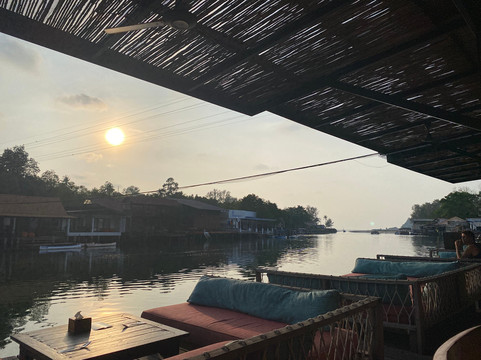 บ้านตาเกลือ