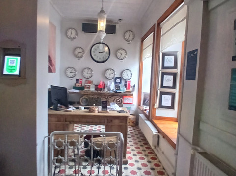 科尼亚希奇酒店主图