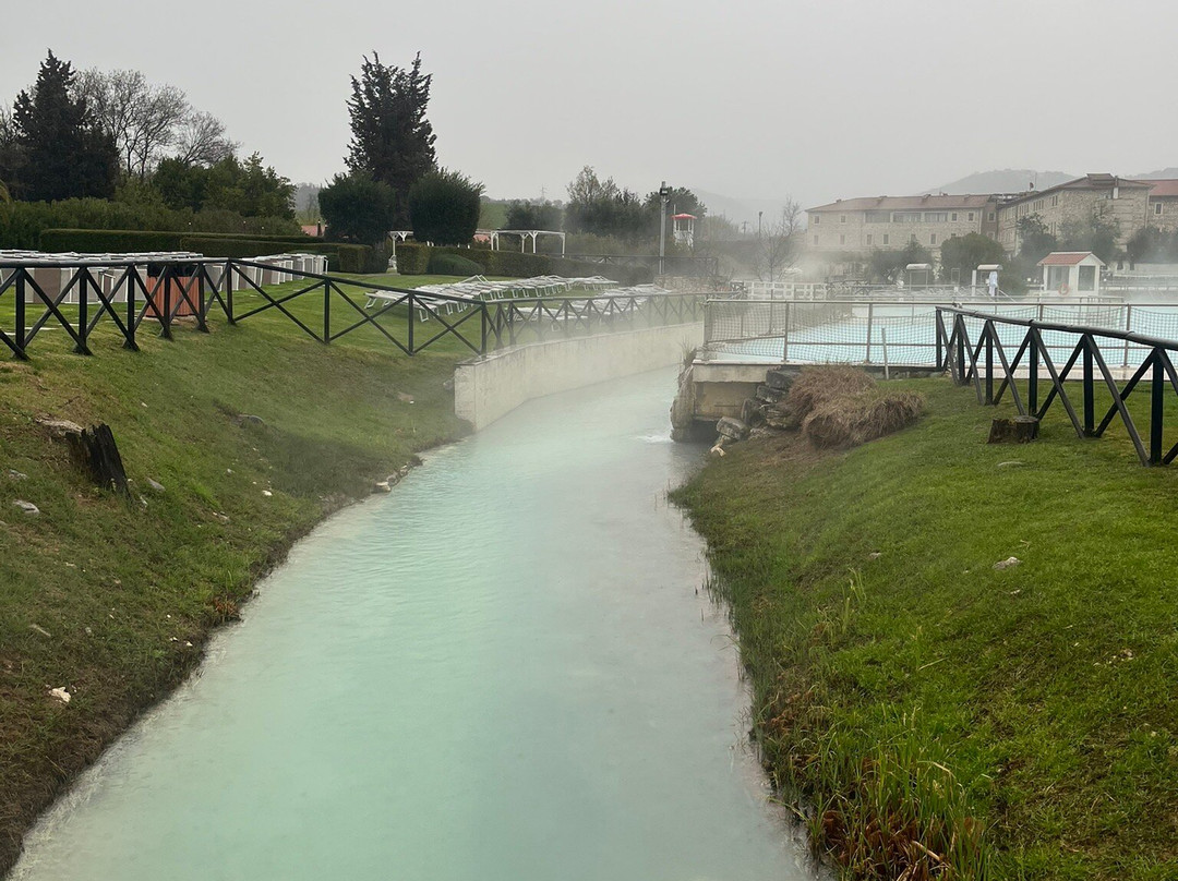 Terme di Saturnia-Saturnia必去景点