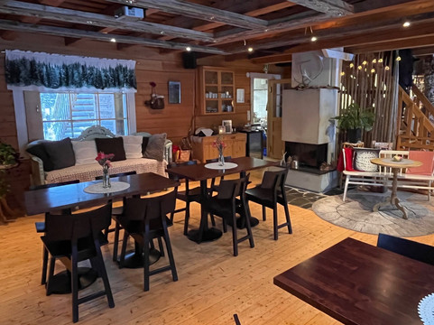 Isokenkäisten Klubi主图