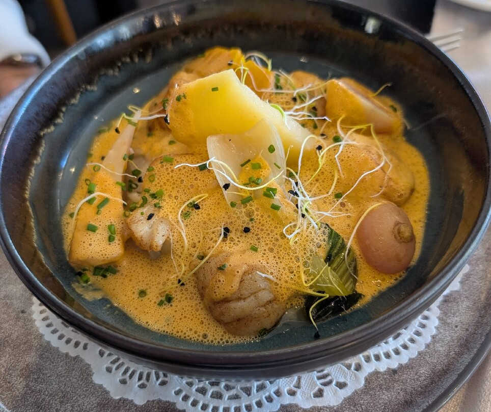 拉克特尔酒店主图